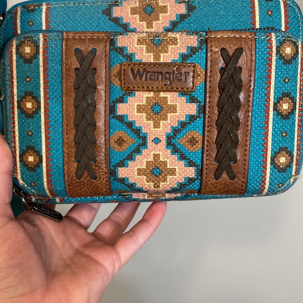 Wrangler Blue and Brown Southwestern Tote Bag, purse, and wallet set(Best offer) - Picture 12 of 16